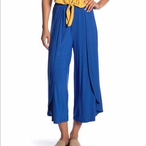 Tulip hem knit pants sz small